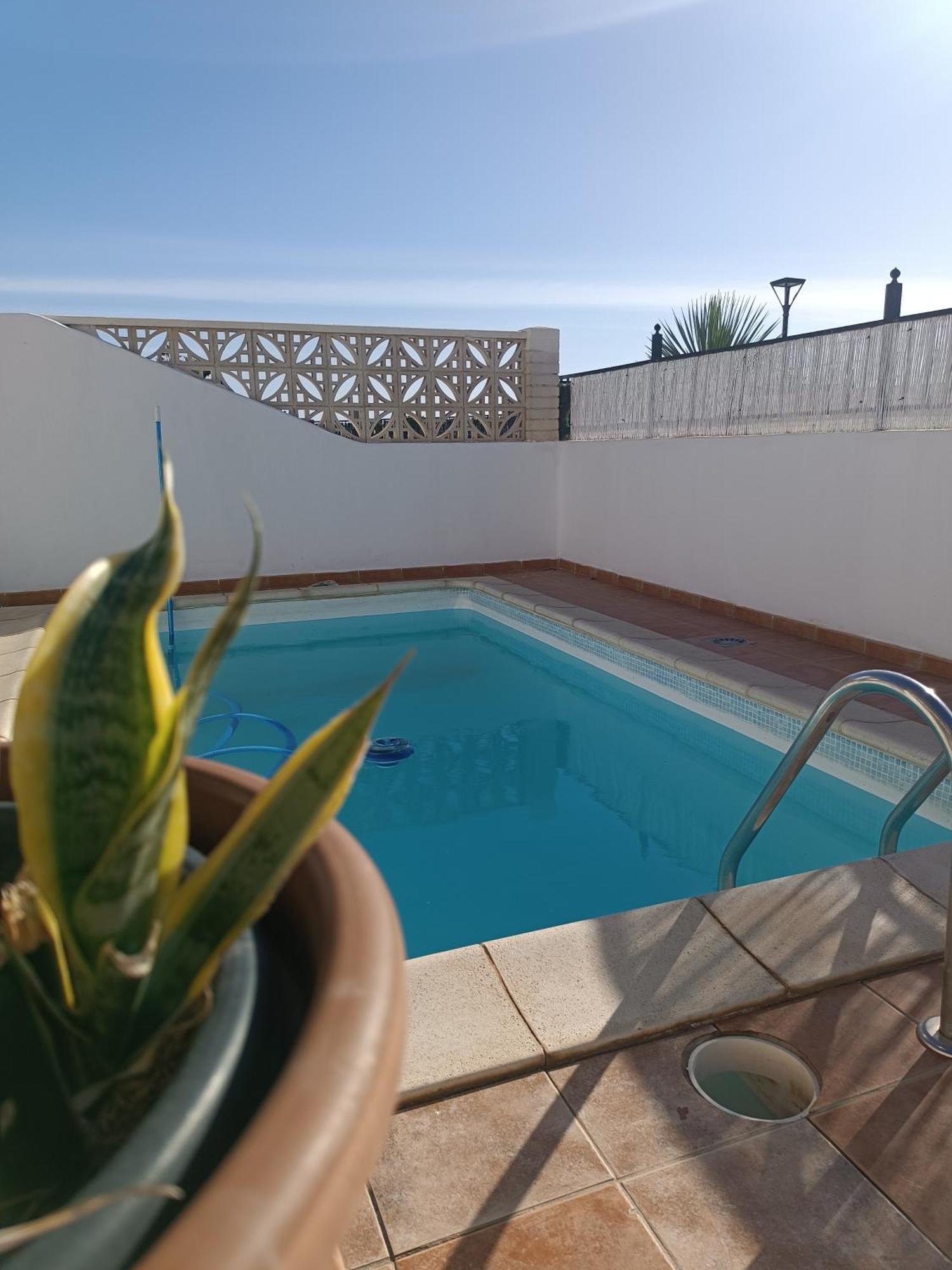 Moana Surf House Hostel Corralejo Exterior photo