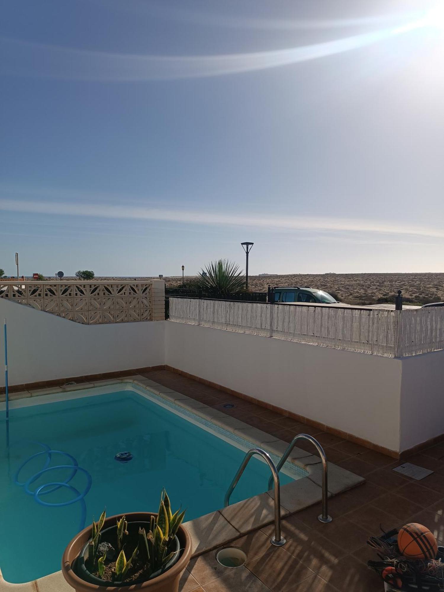 Moana Surf House Hostel Corralejo Exterior photo